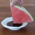 醬油沾西瓜